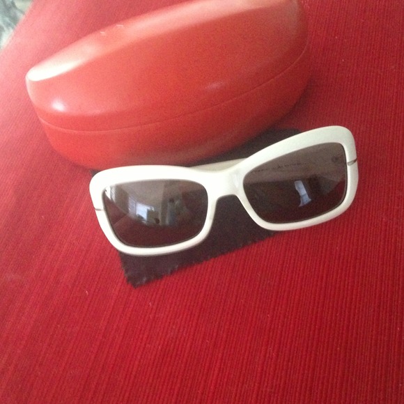 😎VALENTINO😎 white sunglasses