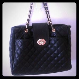 Aldo black quilted bag