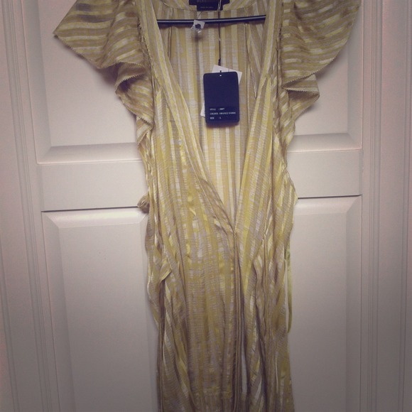BCBG shirt