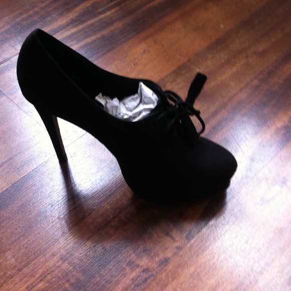 Oxford heel