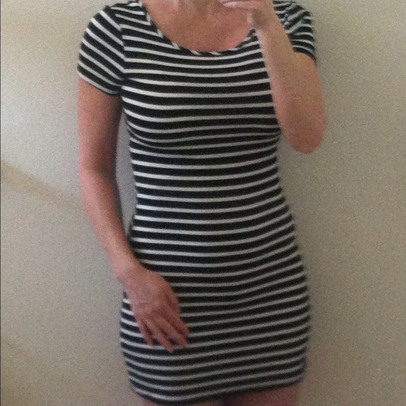 Black and white dress💜