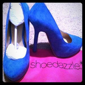 Teal Faux Suede Platform Pumps