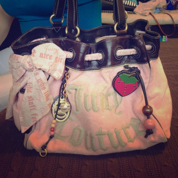 🔴SOLD🔴Authentic Juicy Couture🍓 Terry Cloth Bag