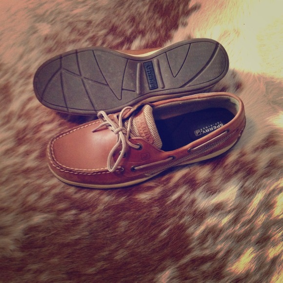 Sperry topsiders