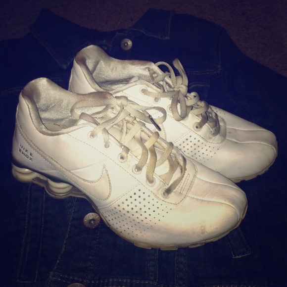 RESERVED!Nike shox reserved!