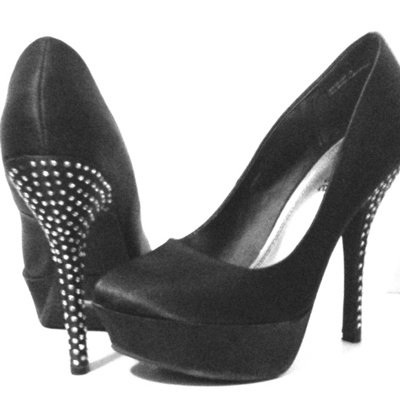 Dollhouse size 8