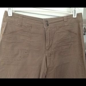 GloriaVanderbilt khaki cargos