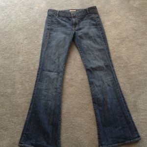 Jeans barely worn extremely comfortable!