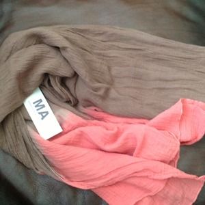 Listing for julietita. Maternal America scarf