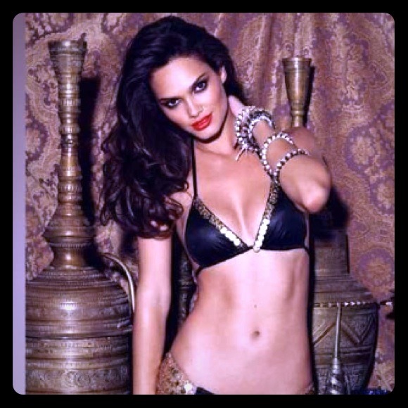 #REDUCED# Beach Bunny Bikini Top