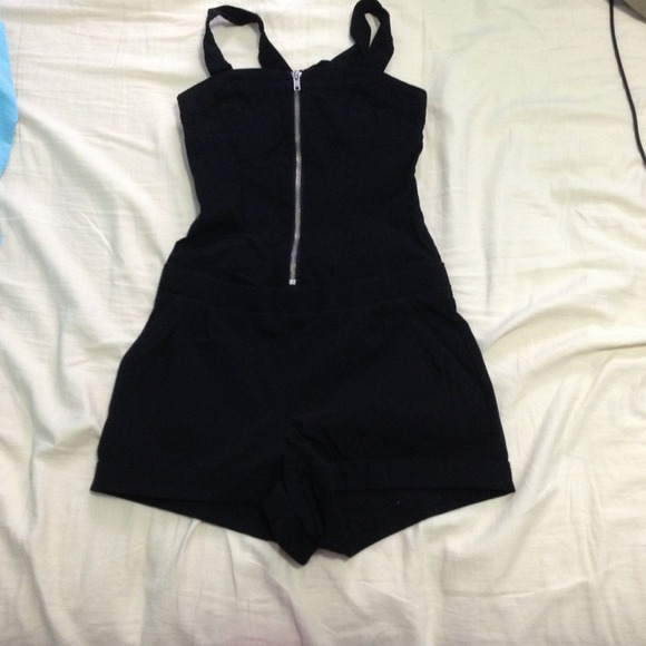 ❌SOLD❌Black Romper