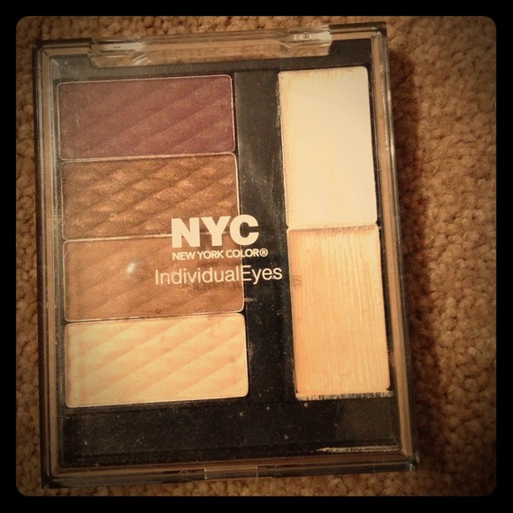 Eyeshadow and lipgloss pallet.