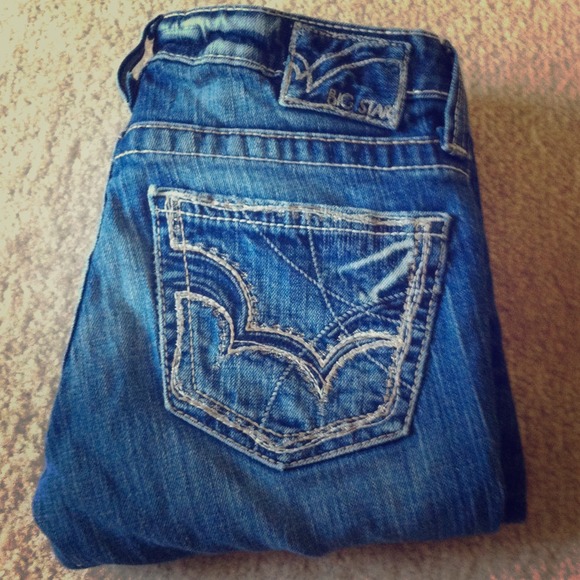 SOLD IN BUNDLE! Big Star Jeans