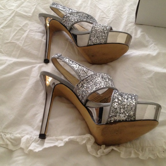 Nine West - Picture 2 of 4