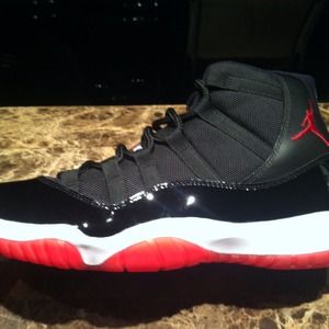 Price Reduced ♨ Jordan Retro 11 BREDS $ale ♨