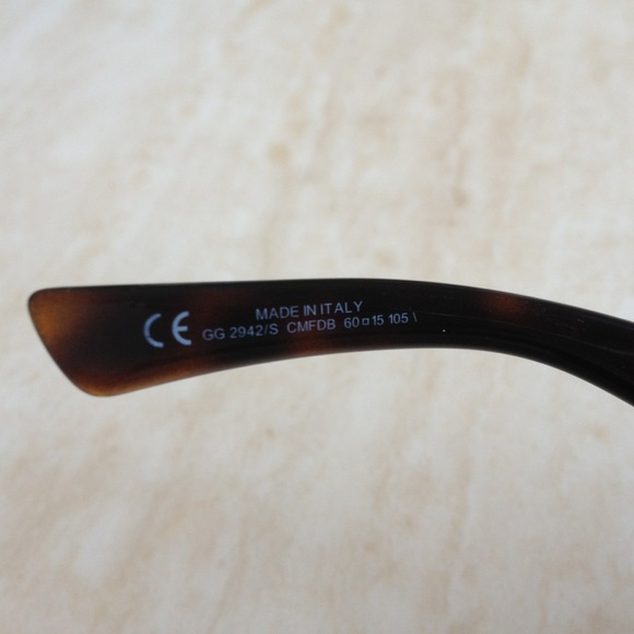 ✨bundled Gucci tortoise sunglasses - Picture 3 of 4