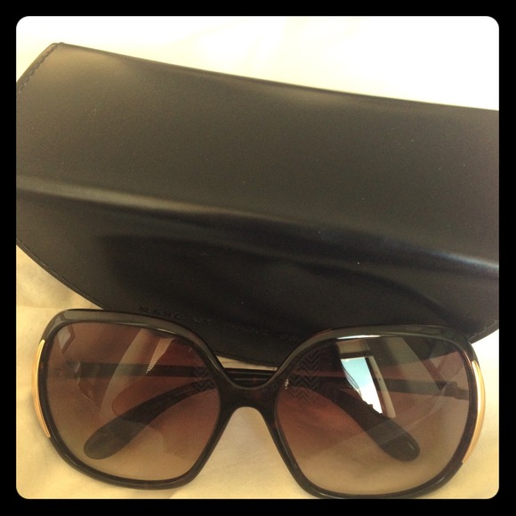 Marc by Marc Jacobs oversized tortoise sunglasses