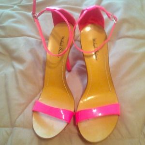 Michael Antonio hot pink strappy heels