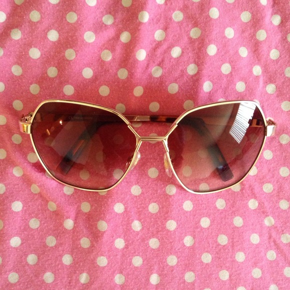 💢SOLDinBUNDLES💢Forever 21 Sunnies. 😎