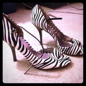 Charlotte Russe size 9