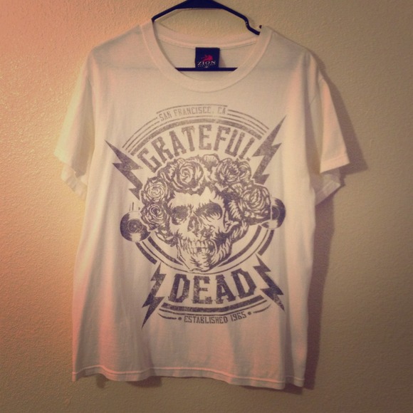 ⭐SOLD⭐Grateful Dead Tshirt