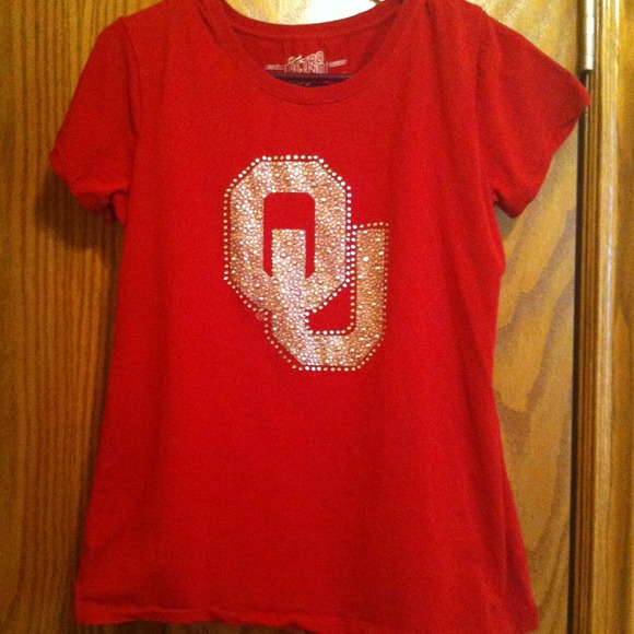Tops - SOLD ON EBAY OU Tshirt