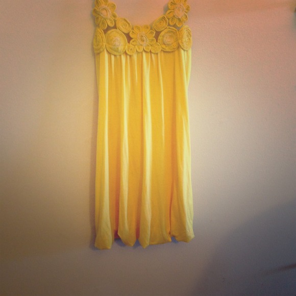SOLD IN BUNDLE ❗Yellow summer dress. - Picture 1 of 4