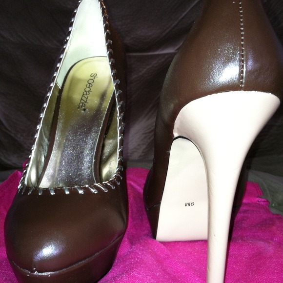 Shoe dazzle platform pumps - Picture 2 of 3