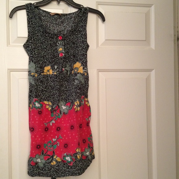 🔴SOLD🔴Very pretty top