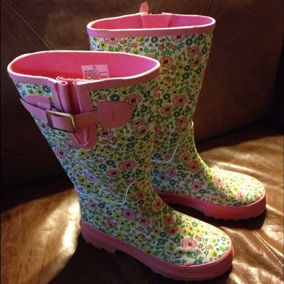Womens Flower Rain Boots