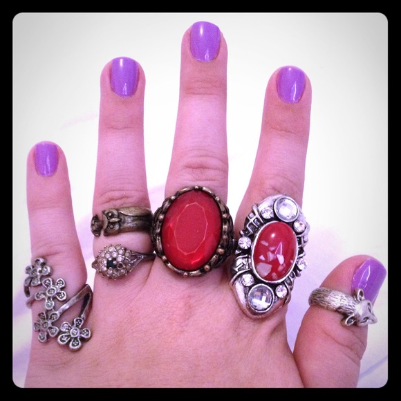 ✋Sold✋Lots of rings!