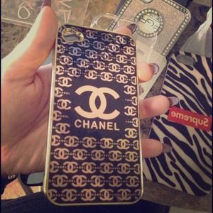 Chanel (inspired) iPhone 4/4s Case