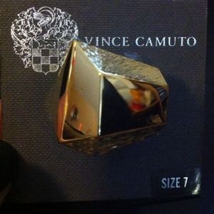 Vince Camuto Chunky Gold Ring Size 7