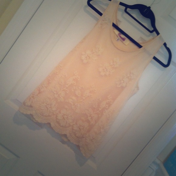 Pretty lace tank