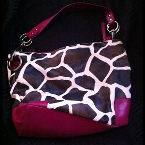 👜HOLD👜 Giraffe Pattern Handbag