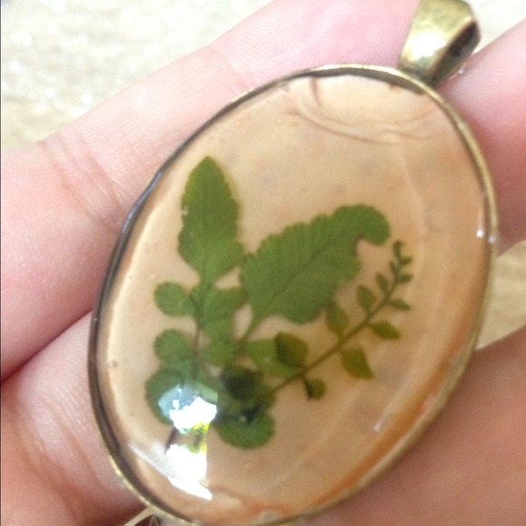 Handcrafted pendant - Picture 2 of 2