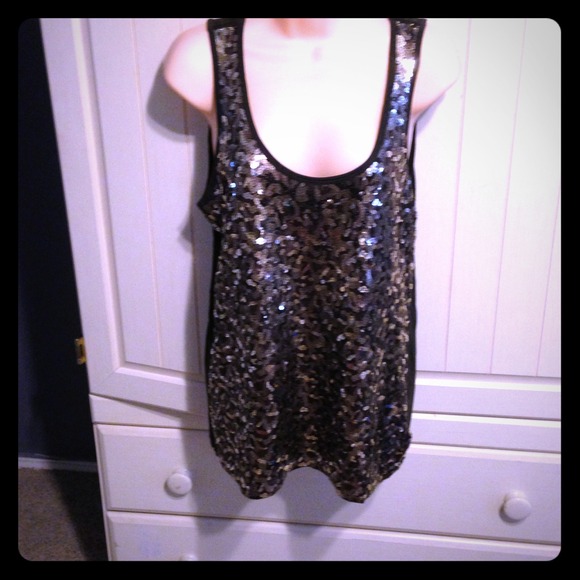 Authentic Michael Kors shirt new without tag large