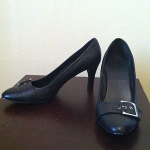 Banana Republic Black Leather Pumps