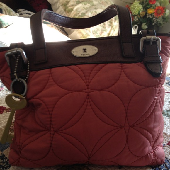 Handbag fossil traded with @babyluff