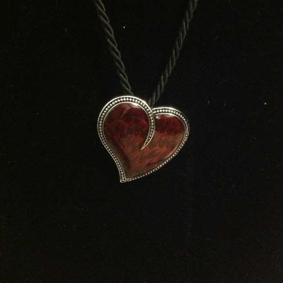 Lia sophia necklace "burning love" 16-19"