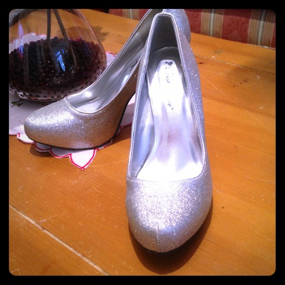 Sarah Jayne Brand New Pumps