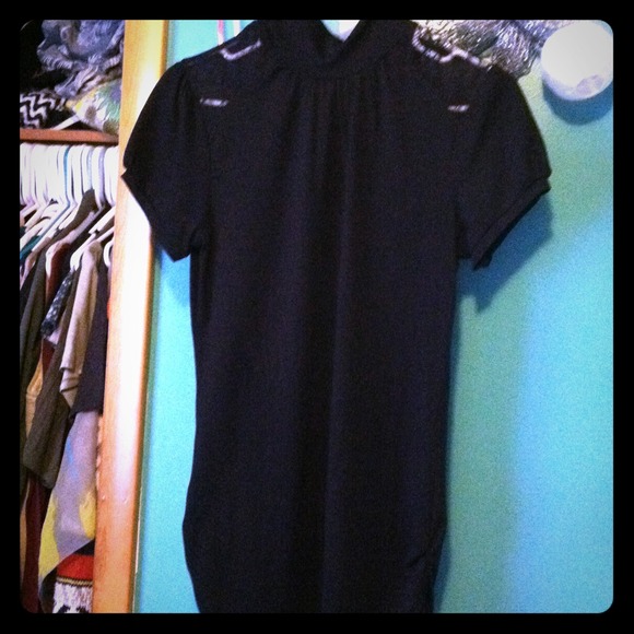 🌟REDUCED! Black short sleeve turtle neck - Picture 1 of 4
