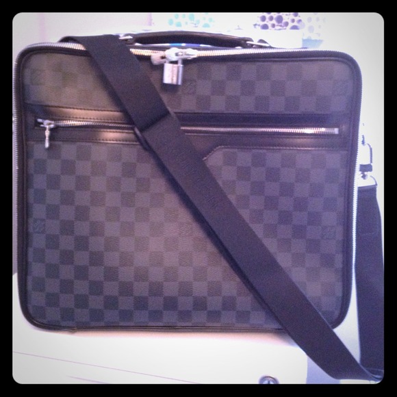 Louis Vuitton Handbags - Louis Vuitton Damier Graphite Steeve