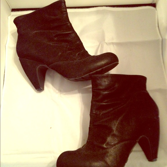 ****BUNDLED****Black booties 9.5