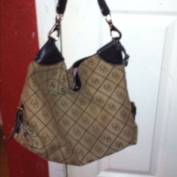 Dooney & bourke purse