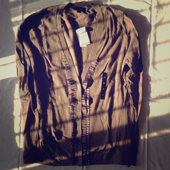 **SOLD** Banana Republic cardigan