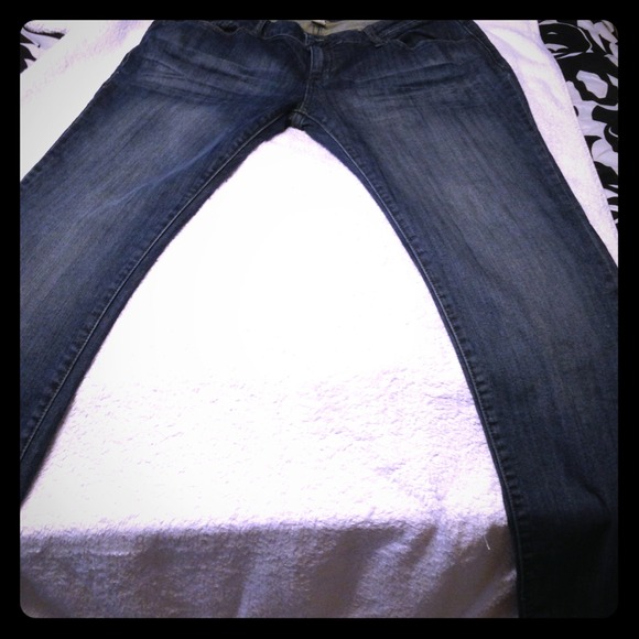 🎈🎈🎈REDUCED Kenneth Cole jeans size 31!!!!