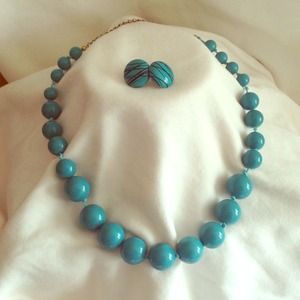 80s Style Necklace with Matching Earrings