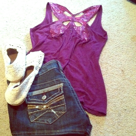 Purple Kirra tank. Small. Bundle? Lmk! :) thanks!