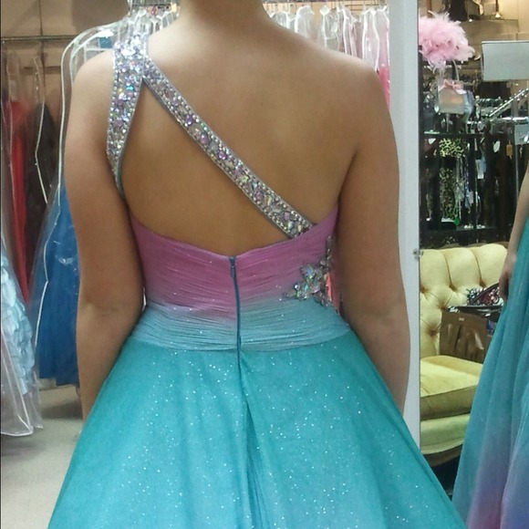 Prom dress. Tony bowls Paris collection - Picture 3 of 4